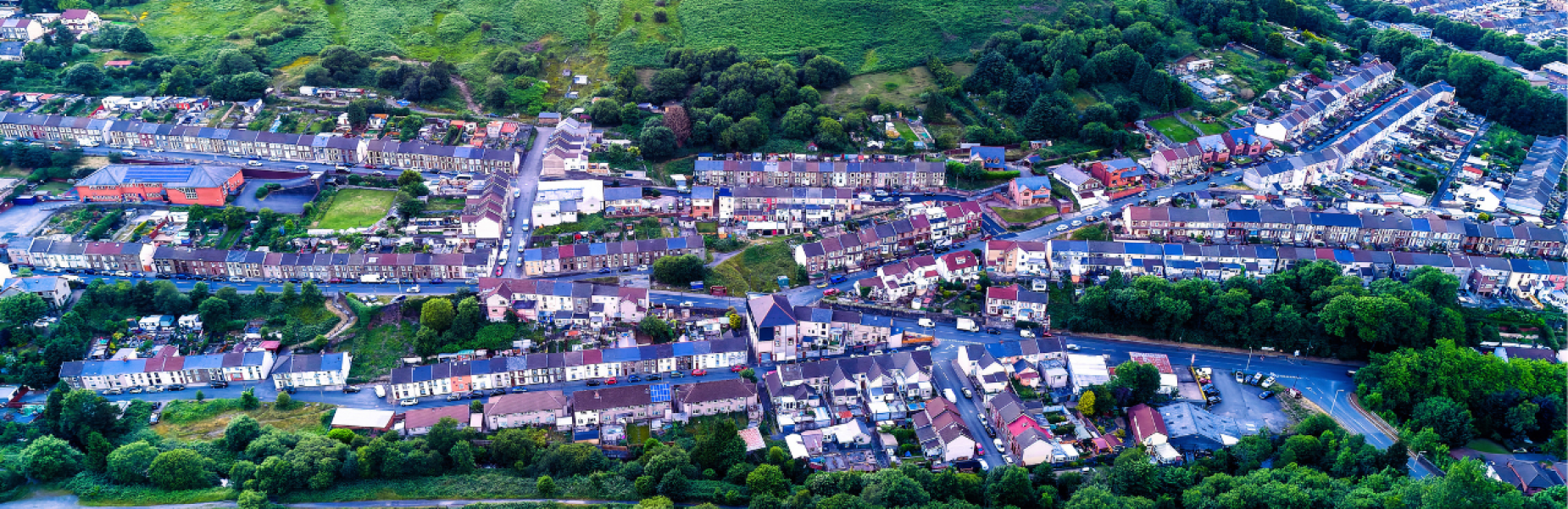 Golygfa o'r awyr Cwm Rhondda